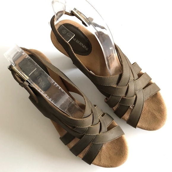 Giani Bernini Justyne Woven Block Heel Sandals - Picture 6 of 15